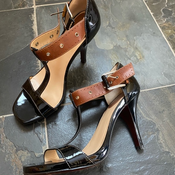 Cole Haan dress sandals / heels - Picture 2 of 3